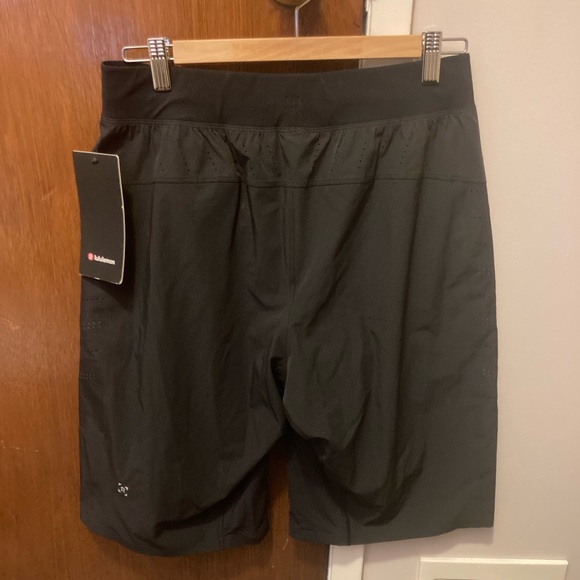 New and Unworn Lululemon El Court Shorts - Picture 3 of 7